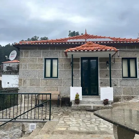 Ferienhaus Quintinha De Pinouco